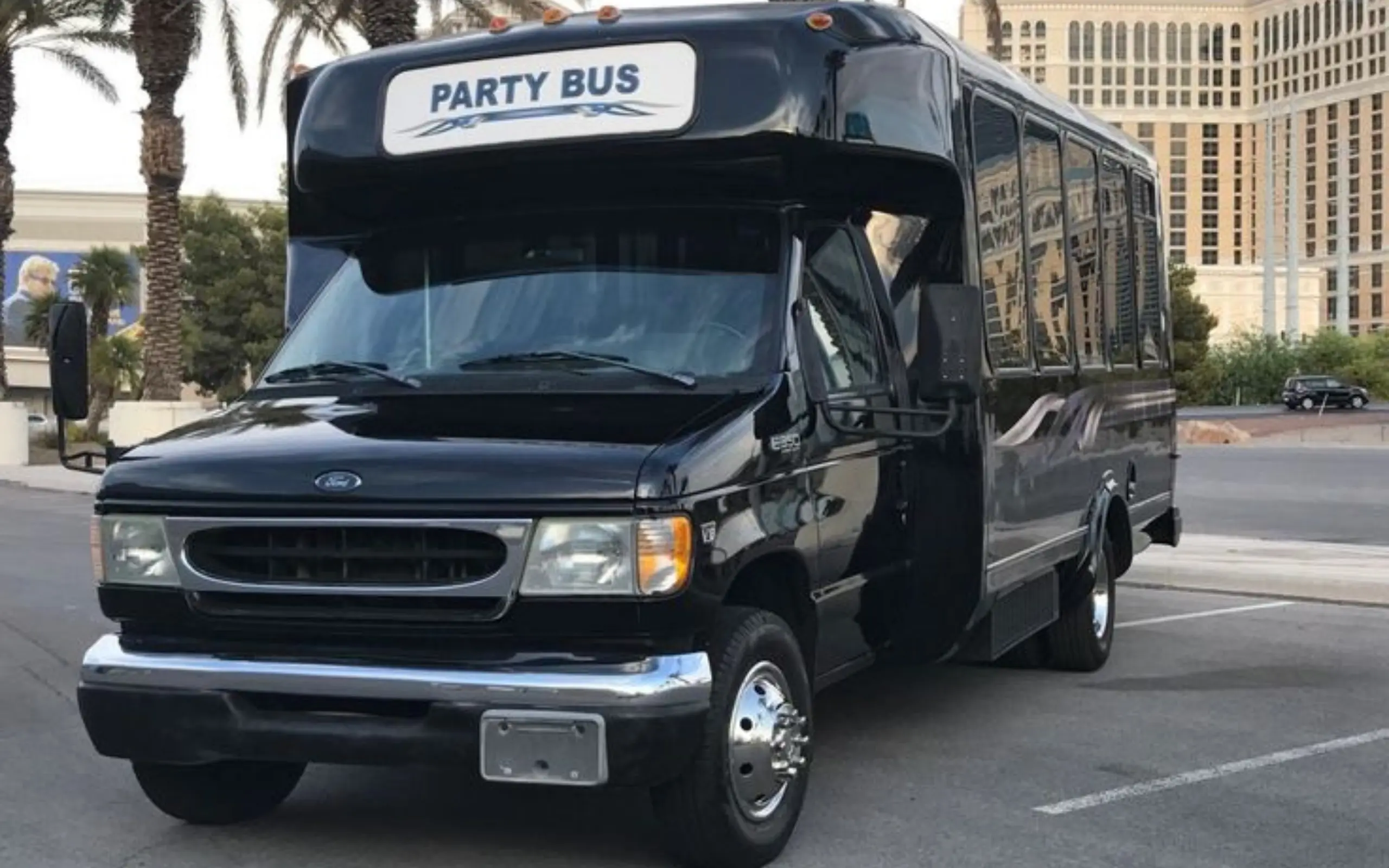 14 Passengers Party Bus 14 Passengers Party Bus